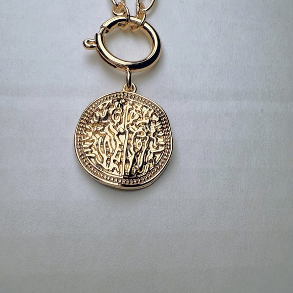 Ettika 16” Gold Necklace with Round “Trees”Pendant - Picture 2 of 5